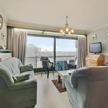 Apartment Flat In With Harbour Views