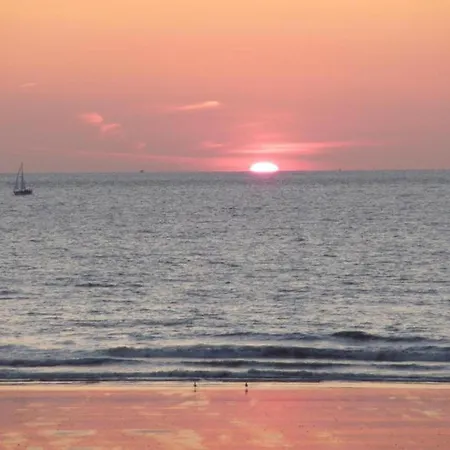 Flat In With Harbour Views